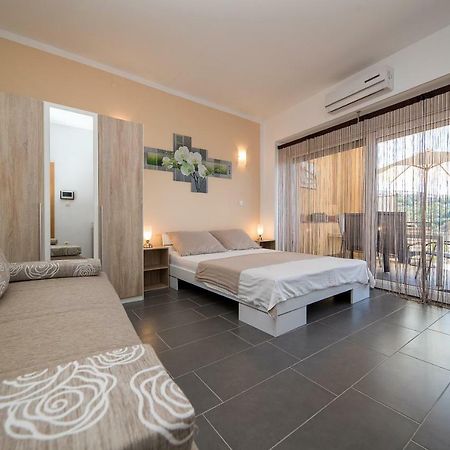 Apartment Zorica ツリクヴェニツァ エクステリア 写真